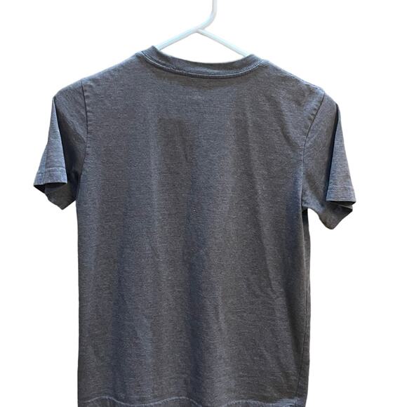 Boys Old Navy Gray Skull Print Shark Size Medium - Picture 2 of 3